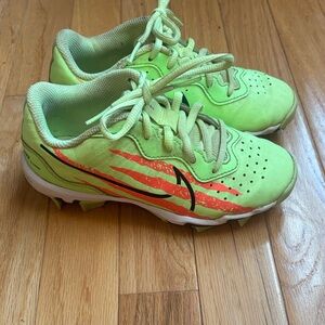 Nike Kids baseball cleats